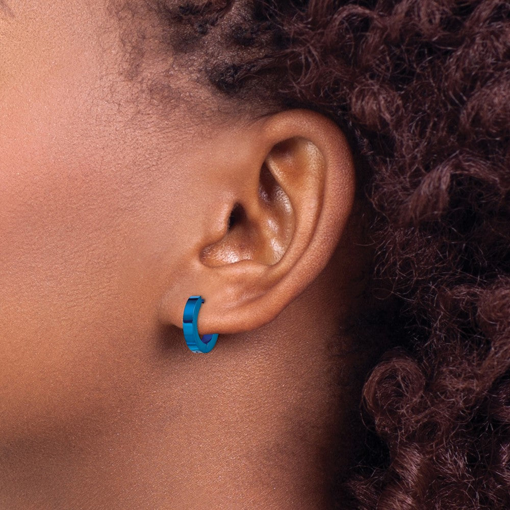Stainless Steel Brushed Blue IP-plated 2mm Hinged Hoop Earrings
